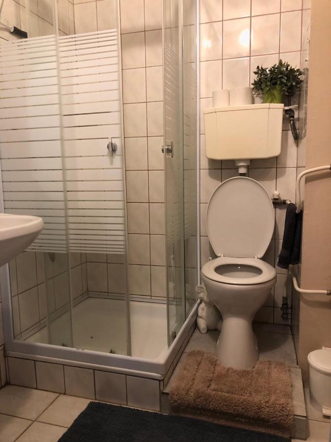 Tulipán Apartman Eger Esterno foto